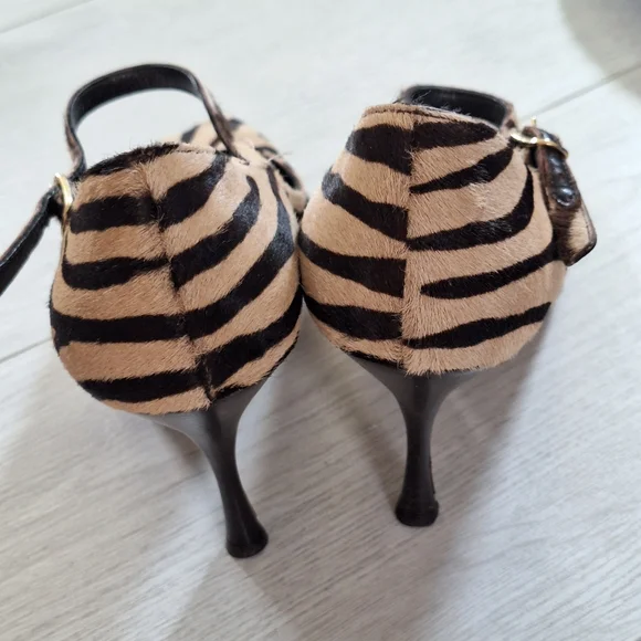 Dolce & Gabbana Pony Hair Mary Jane Pumps 37 - Picture 5 of 10